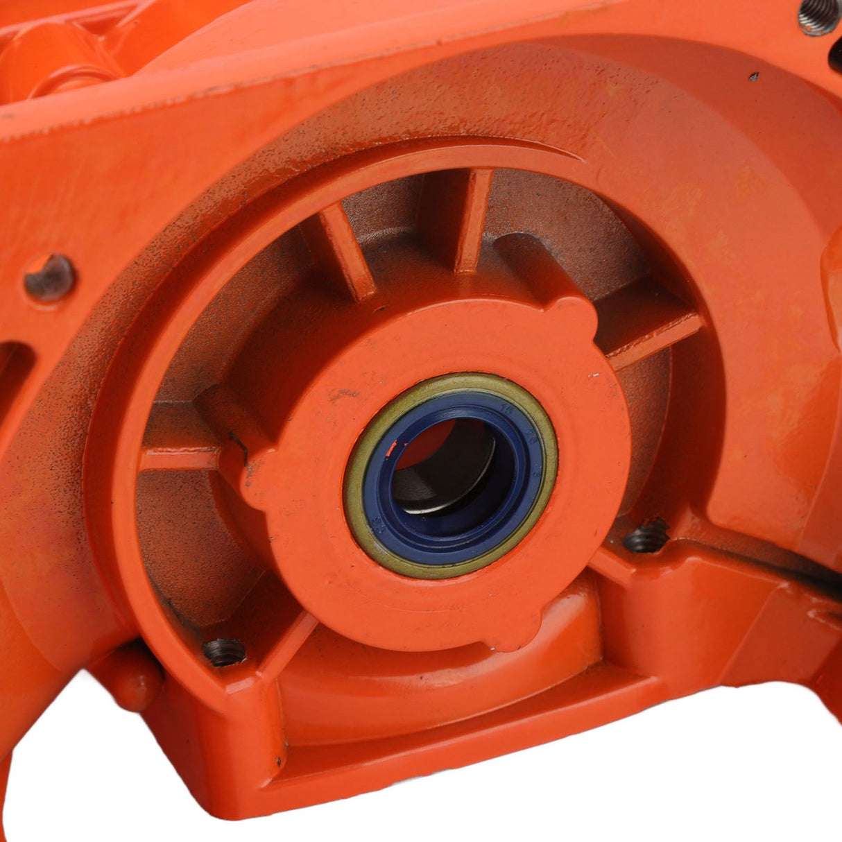 Chainsaw Crank Case Assy Anti Corrosion Crankcase Housing Compatible for Husqvarna 268 272 61