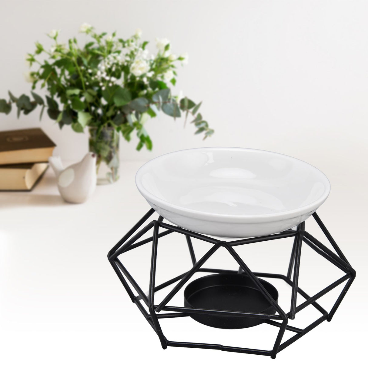 Essential Oil Burners Simple Stylish Design Beautiful Practical Easy to Clean Aromatherapy Metal Candle Holder for Home