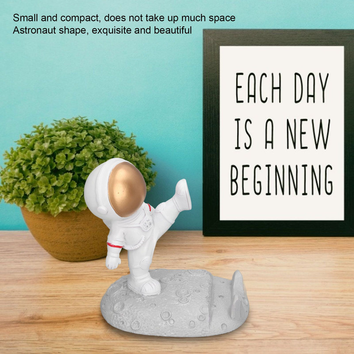 Mobile Phone Holder Astronaut Shape Exquisite Beautiful Environmentally Friendly Bracket OrnamentGolden Astronaut Kick