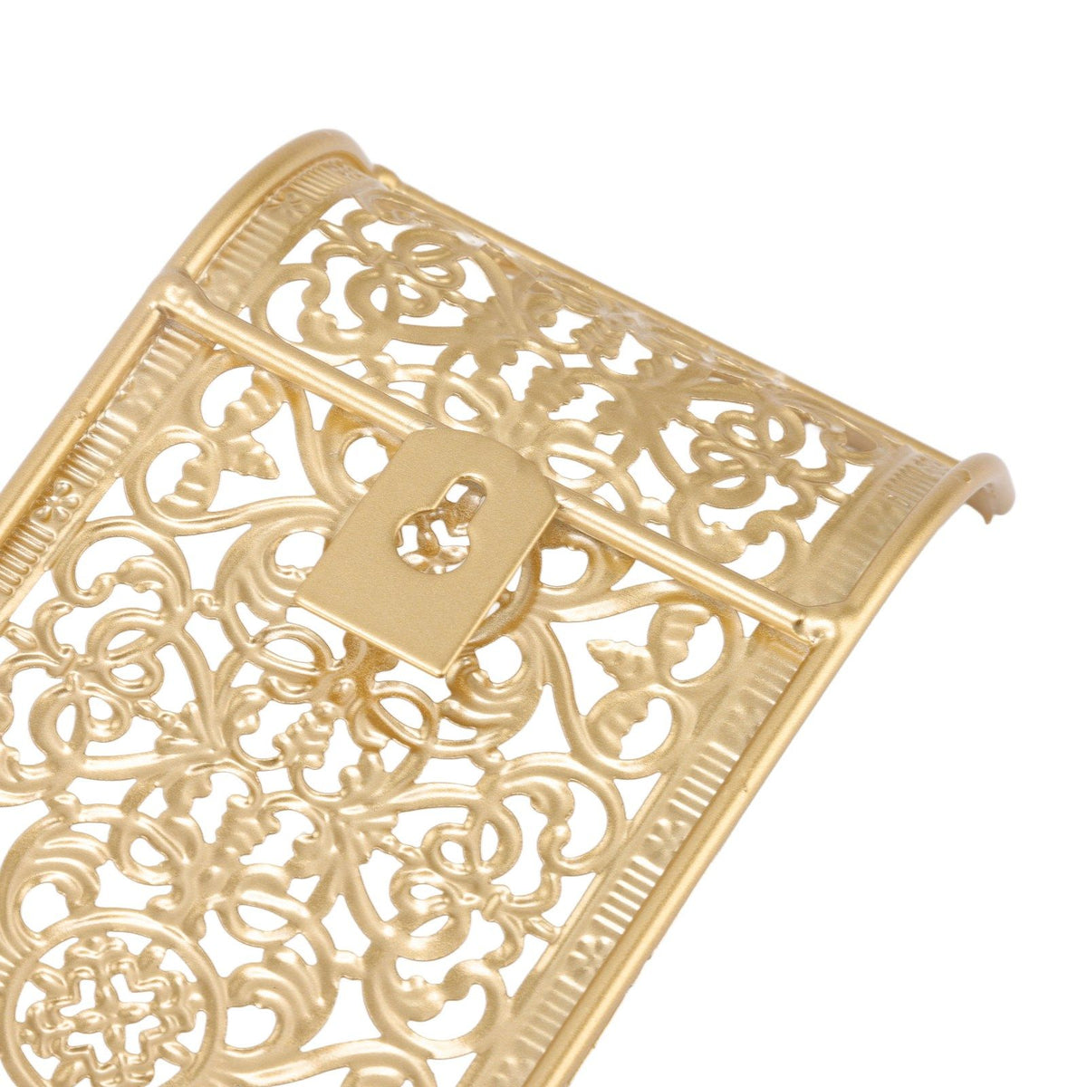 Shelving Solution Wall Sconce Candle Holder Gold Hollow Carved Exquisite Details Metal Wall Candle Holder for Bedrooms