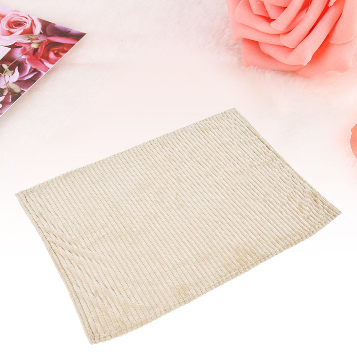 Flannel Throw Blanket Plush Fluffy Light Breathable Fine Workmanship Stylish Simple Soft BlanketBeige