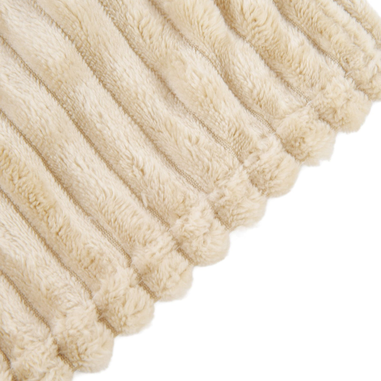 Flannel Throw Blanket Plush Fluffy Light Breathable Fine Workmanship Stylish Simple Soft BlanketBeige