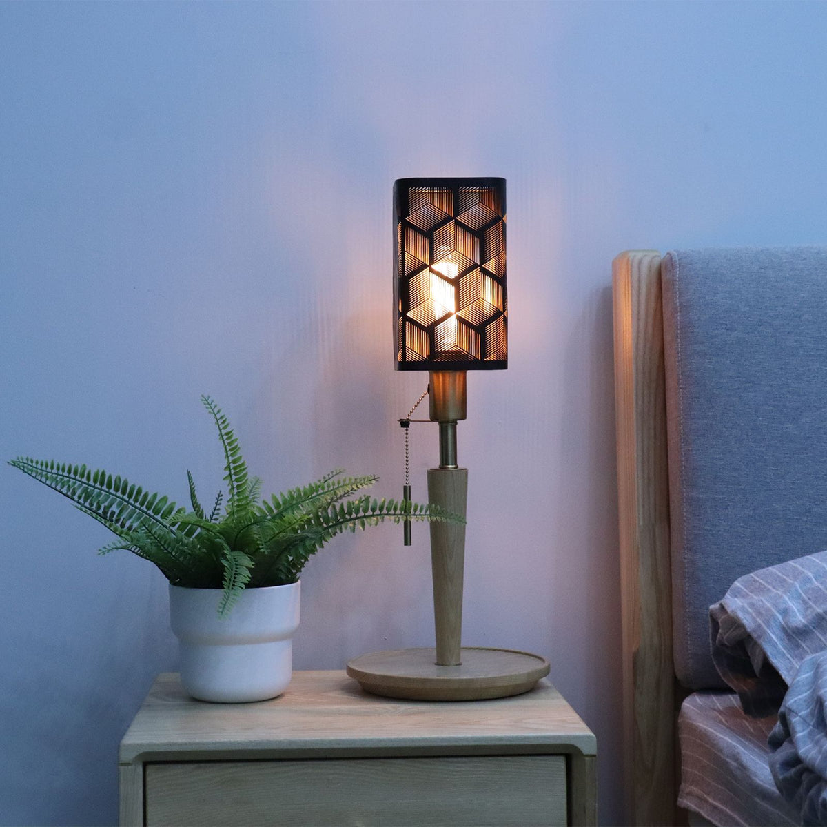 Iron Lampshade Modern Decorative Hollow Metal Lamp Shade Cover for E27 E26 Bulb Bedroom