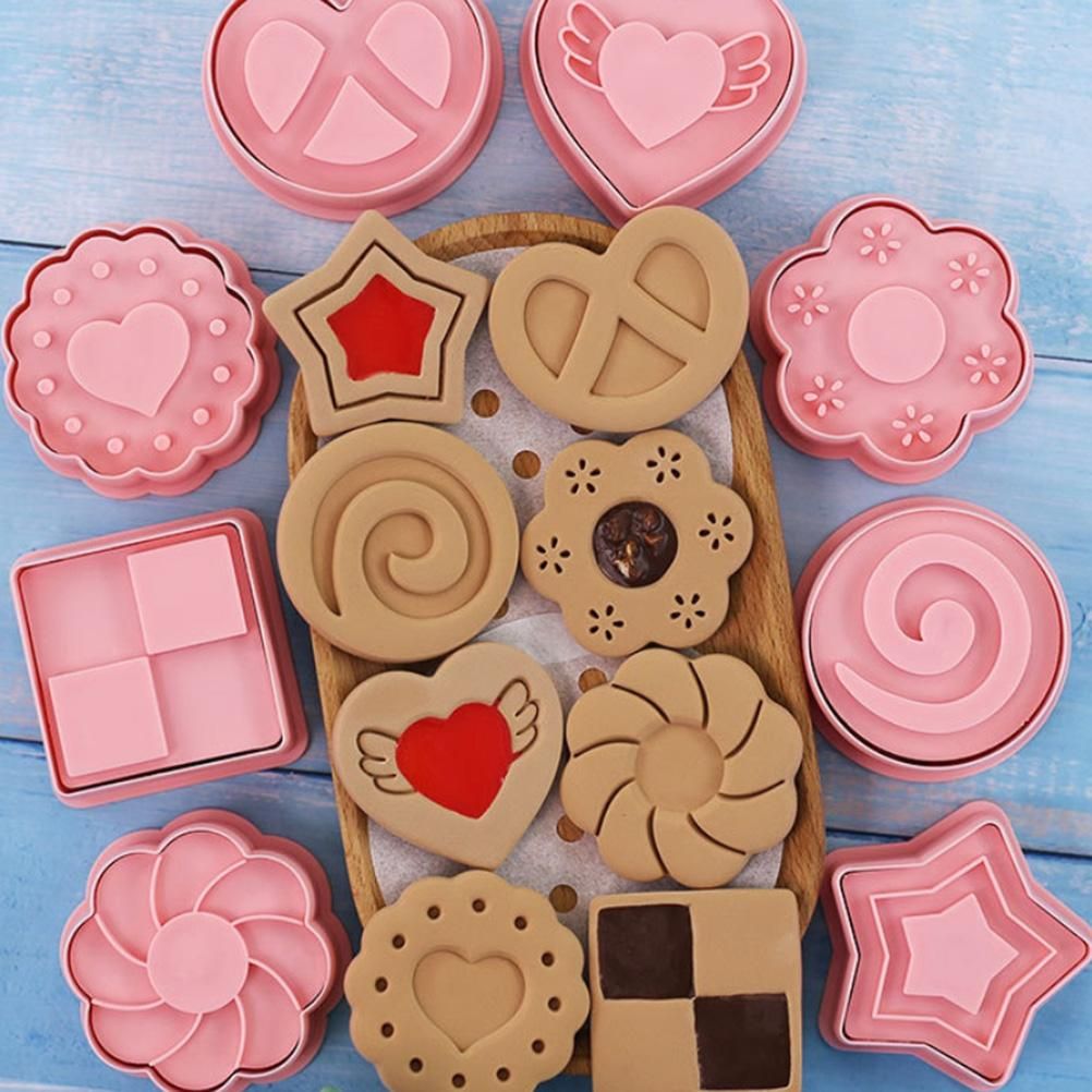 8Pcs 3D Biscuit Cutters Cartoon Dinosaur Fruit Vegetable Birthday Biscuit Mould Baking Mould Hand Press Biscuit Stamp