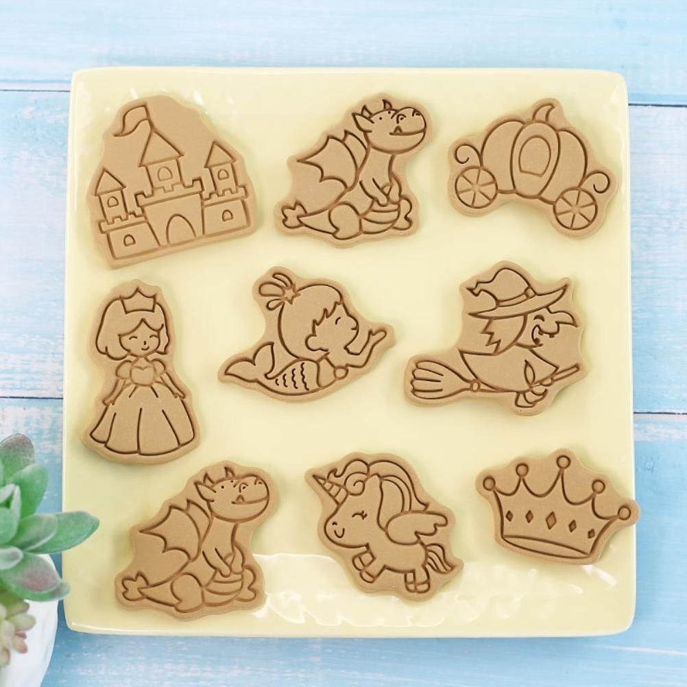 8Pcs 3D Biscuit Cutters Cartoon Dinosaur Fruit Vegetable Birthday Biscuit Mould Baking Mould Hand Press Biscuit Stamp