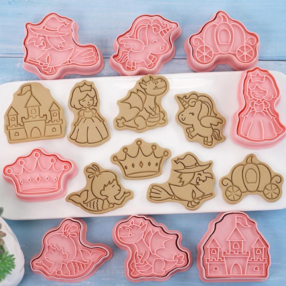 8Pcs 3D Biscuit Cutters Cartoon Dinosaur Fruit Vegetable Birthday Biscuit Mould Baking Mould Hand Press Biscuit Stamp