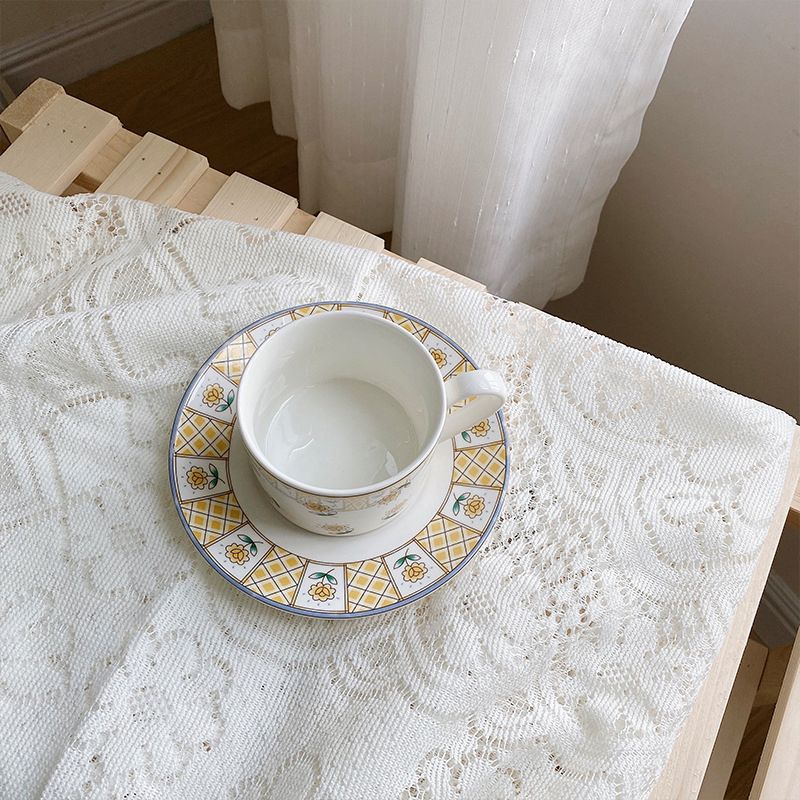 Lace Tablecloth Hollow Pattern Soft Comfortable Simple Lace Decorative Background Cloth for Home Cafe White Lace 120x120cm