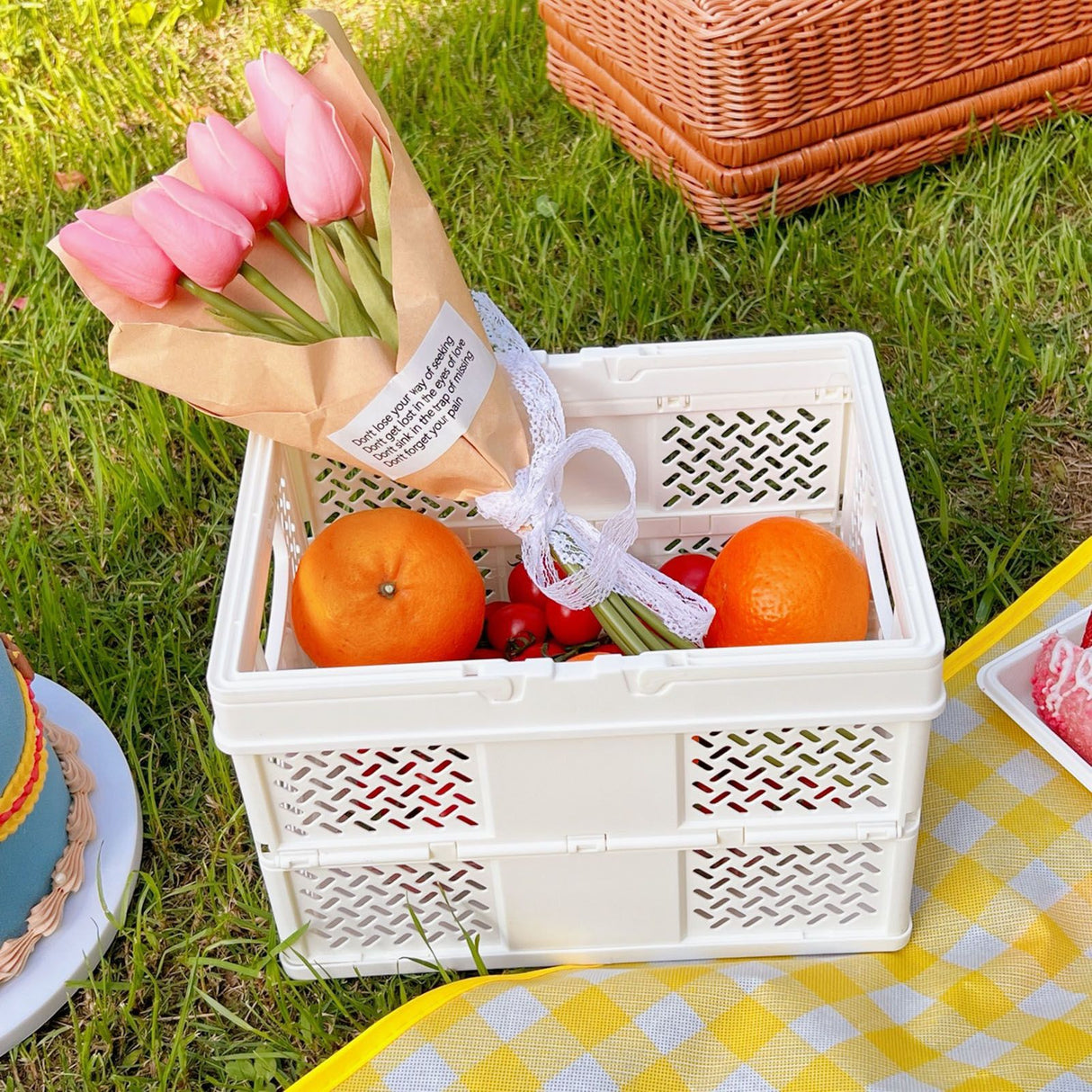 Folding Picnic Basket Stackable Storage Box Plastic Grocery Shopping Basket with Handles for Outdoor Home Milk White