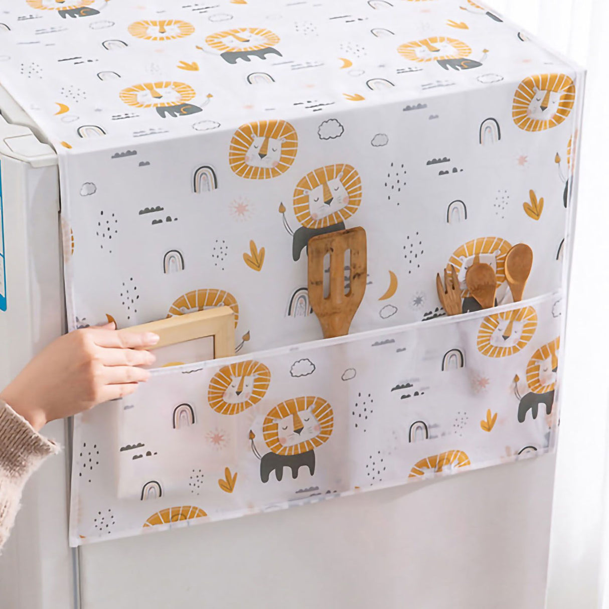 Refrigerator Dust Cover PEVA Home Water and Oil Proofing Refrigerator Cover Towel for Kitchen Lion 130x55cm/51.2x21.7in