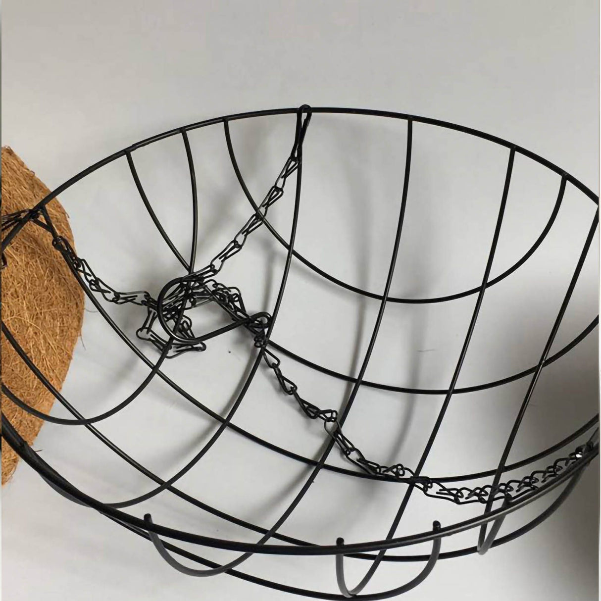 Hanging Basket Flower Pot Half Round Wire Plant Holder with Chain for Porch Garden Balcony Decoration 14in Dia 35cm Height