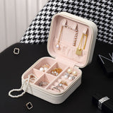 Travel Jewelry Case Exquisite Large Capacity Scratch Resistant Portable Jewelry Organizer Box for Outdoor Travel White 10x10x5cm/3.9x3.9x2.0in