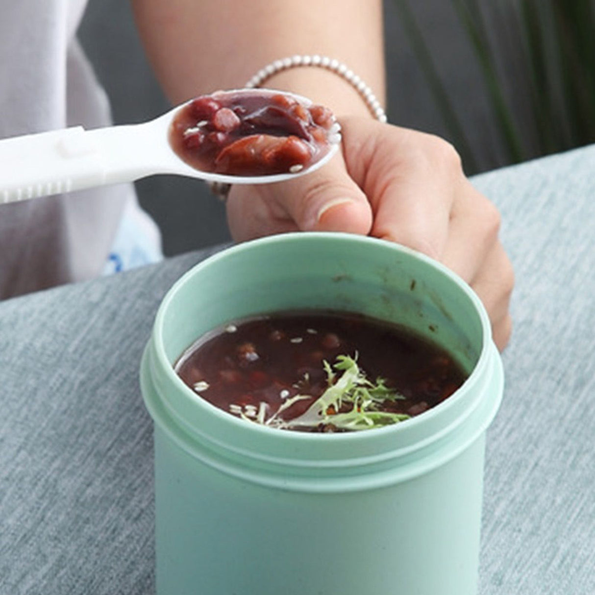 500ML Soup Cup Portable Steady Plastic Insulated Soup Containers with Lid and Spoon for Office School 500ML Green