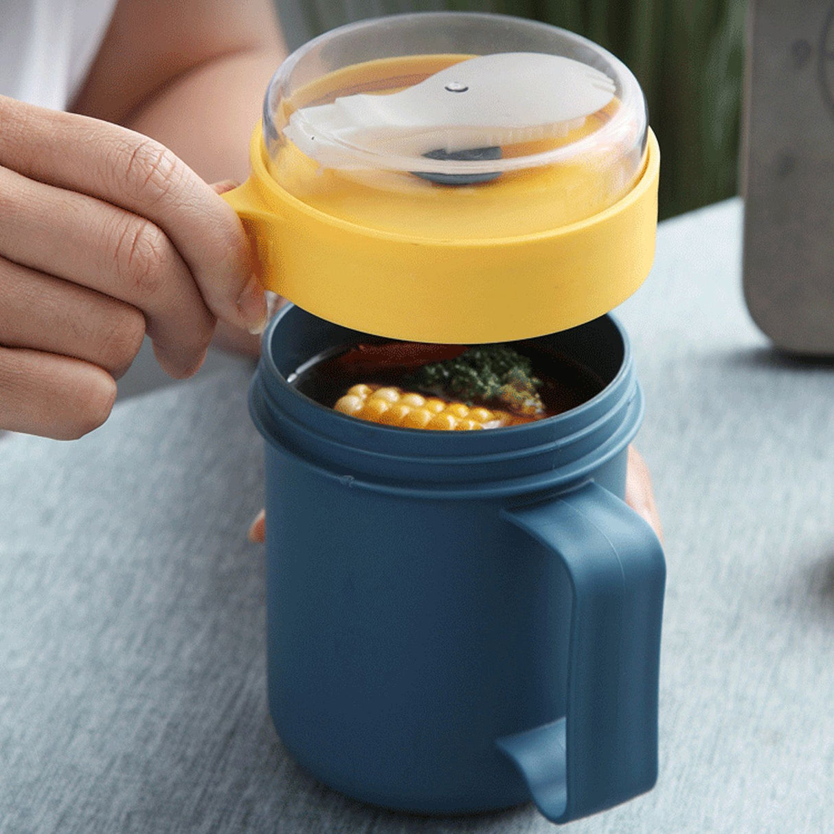 500ML Soup Cup Portable Steady Plastic Insulated Soup Containers with Lid and Spoon for Office School 500ML Blue