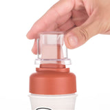 Squeeze Bottle Graduated Thicken Bottle Clear Identifying Labels Convenient Sauce Bottle for Kitchen Red