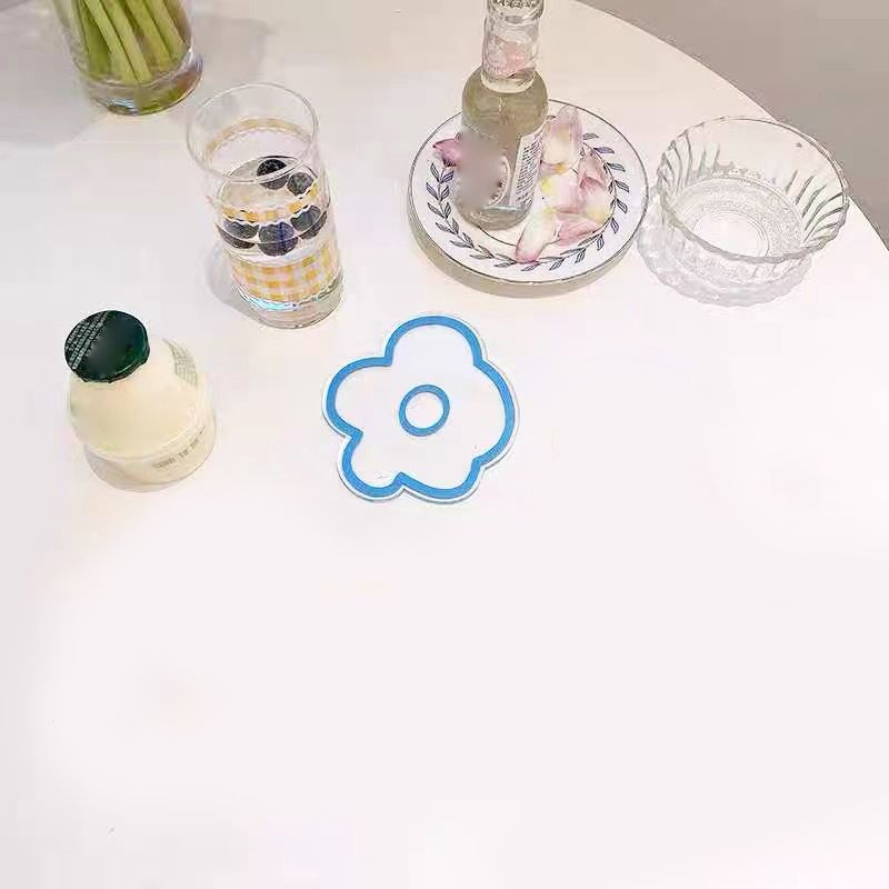 Acrylic Flower Coaster Heat Insulation Cute Flower Transparent Stable NonslipAcrylic Coasters Blue