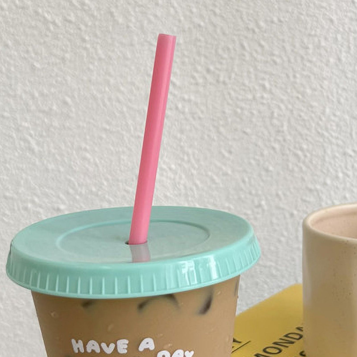 Plastic Coffee Cup Large Capacity Cute Water Cup With Straw Lid for Summer Cold Drinking Dog 470ml