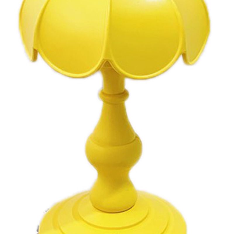 Desk Lamp Retro Lotus Leaf Ingenious Lovely 3 Light Sources Small Table Night Lamp for Girls Bedroom Yellow