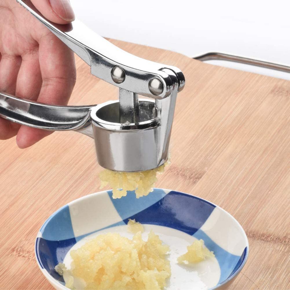 Multifunctional Garlic Press Mincer Ginger Crusher Peeler Squeezer Garlic Presser Professional Food Props