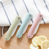 Portable Foldable Fruit Paring Knife Household Kitchen Ceramic Fruit Knife - Close-Up Angle