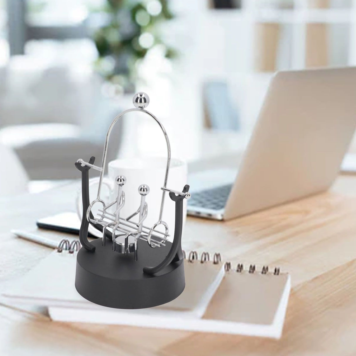 Perpetual Motion Machine Couples Swing Shape Iron Art Electroplating Perpetual Motion Model for Office Desk