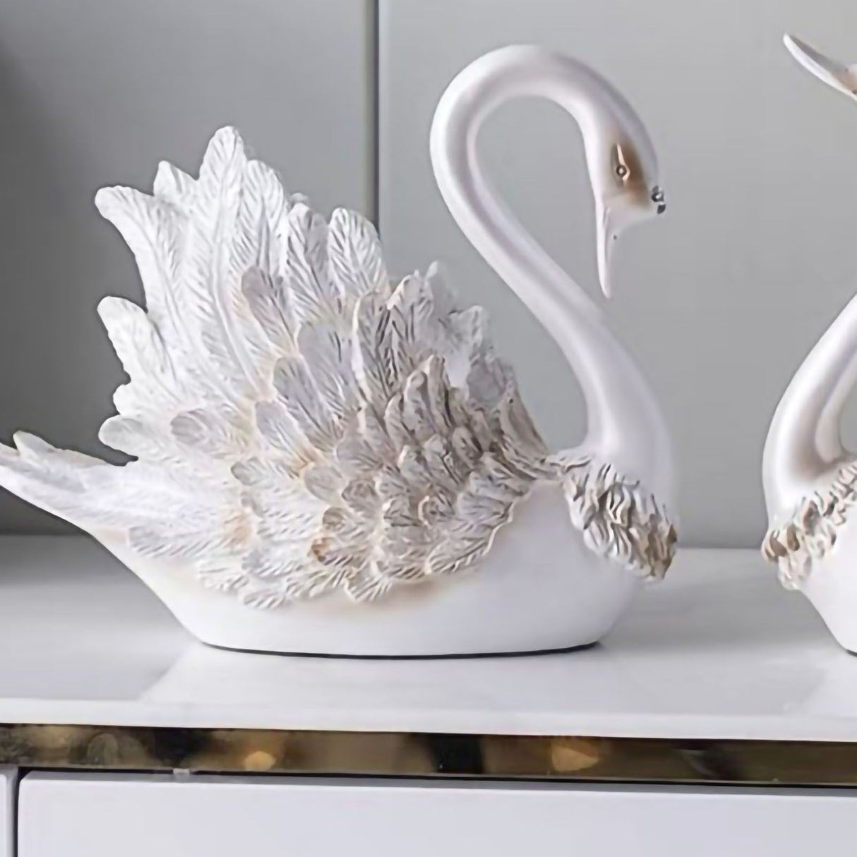 Couple Swan Ornament Living Room TV Cabinet Swan Ornament Modern Home Decoration Wedding Gifts Pearl White