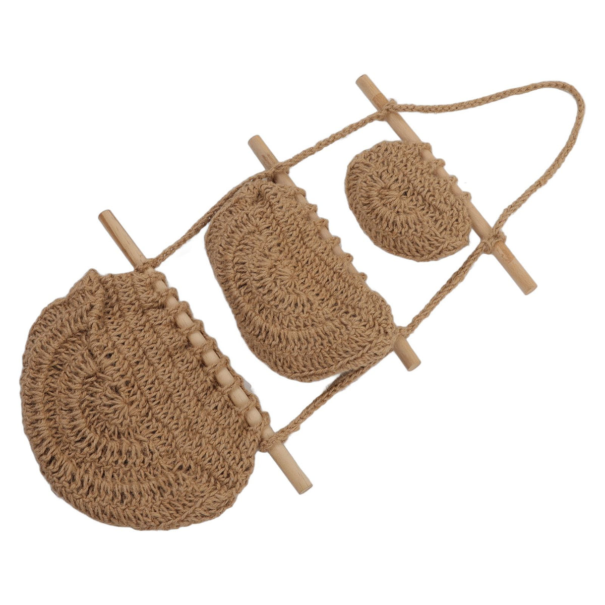 Hanging Fruit Basket 3 Tier Wall Mounted Handcraft Hemp Rope Wood 3 Tier Hanging Wall Basket for Toys Pet Plush Toys Dolls