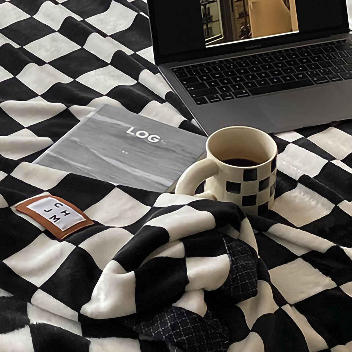 Simple Vintage Checkerboard Blanket Autumn Winter Warm Nap Throw Blanket Flannel Fleece Sofa Leisure Blanket Modern Black 150x200cm