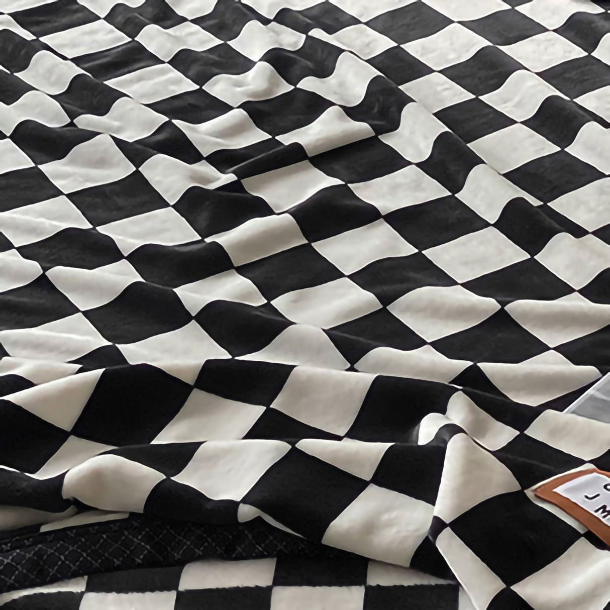 Simple Vintage Checkerboard Blanket Autumn Winter Warm Nap Throw Blanket Flannel Fleece Sofa Leisure Blanket Modern Black 150x200cm