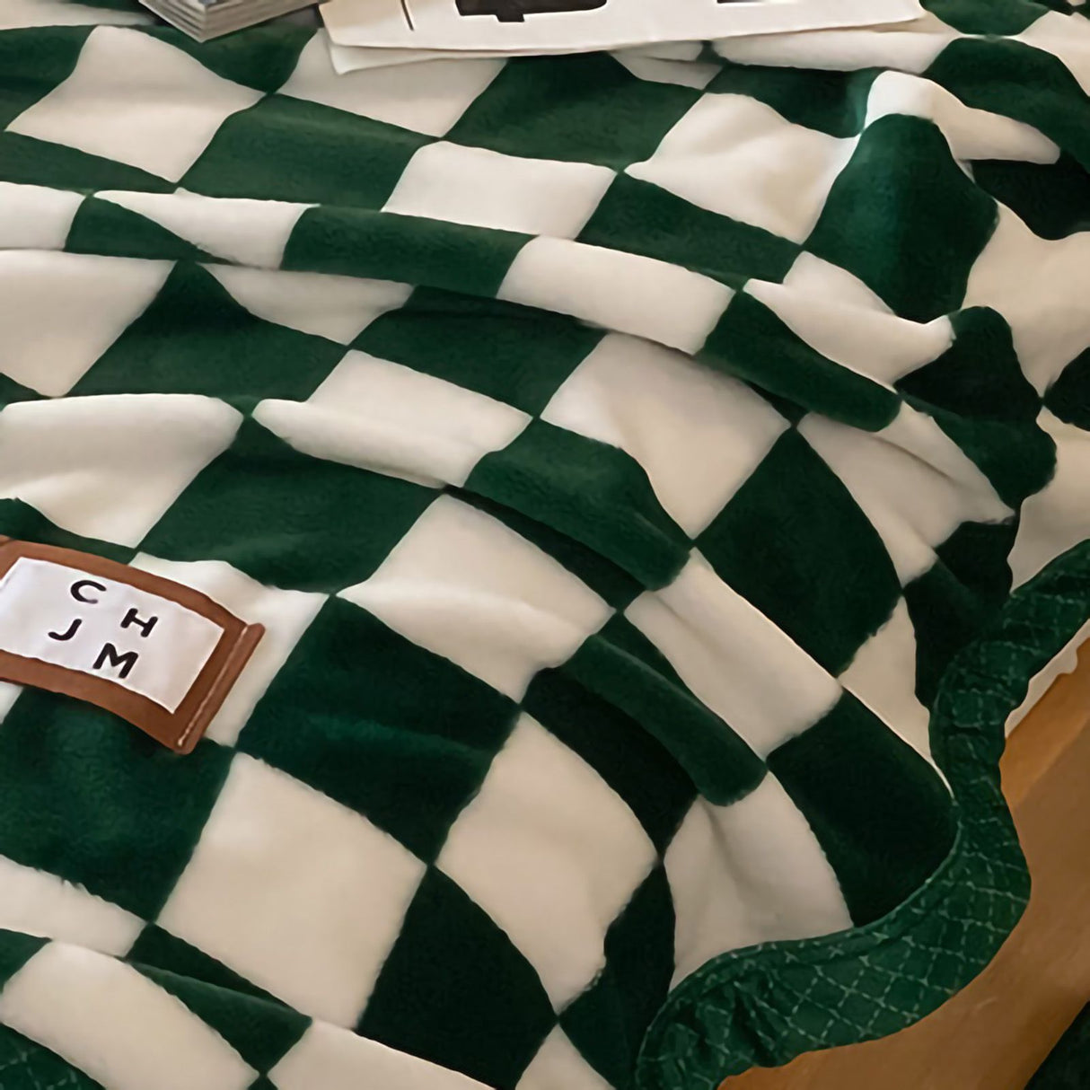 Simple Vintage Checkerboard Blanket Autumn Winter Warm Nap Throw Blanket Flannel Fleece Sofa Leisure Blanket Pine Cone Green 150x200cm