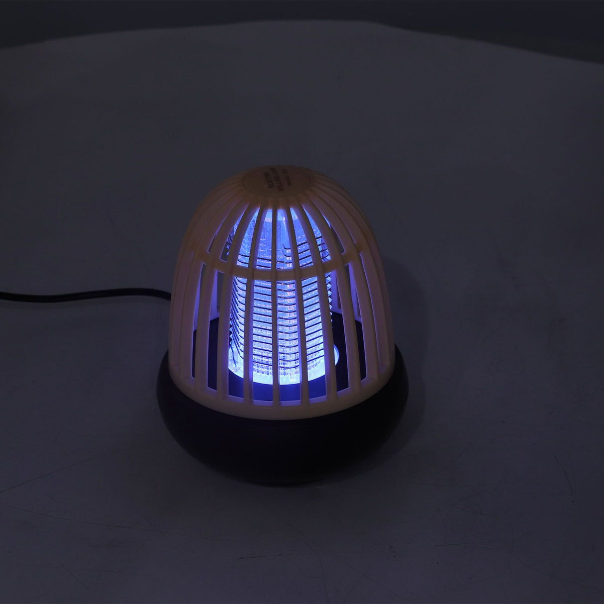 USB Bug Buster Bulb USB Charging Electric Shock Odorless Outdoors Mosquito Lamp for Living Room Kitchen Bedroom Office
