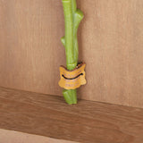 Artificial Flower Hanging Ornaments with Wood Board Indoor Living Room Bedroom Wall Decorations