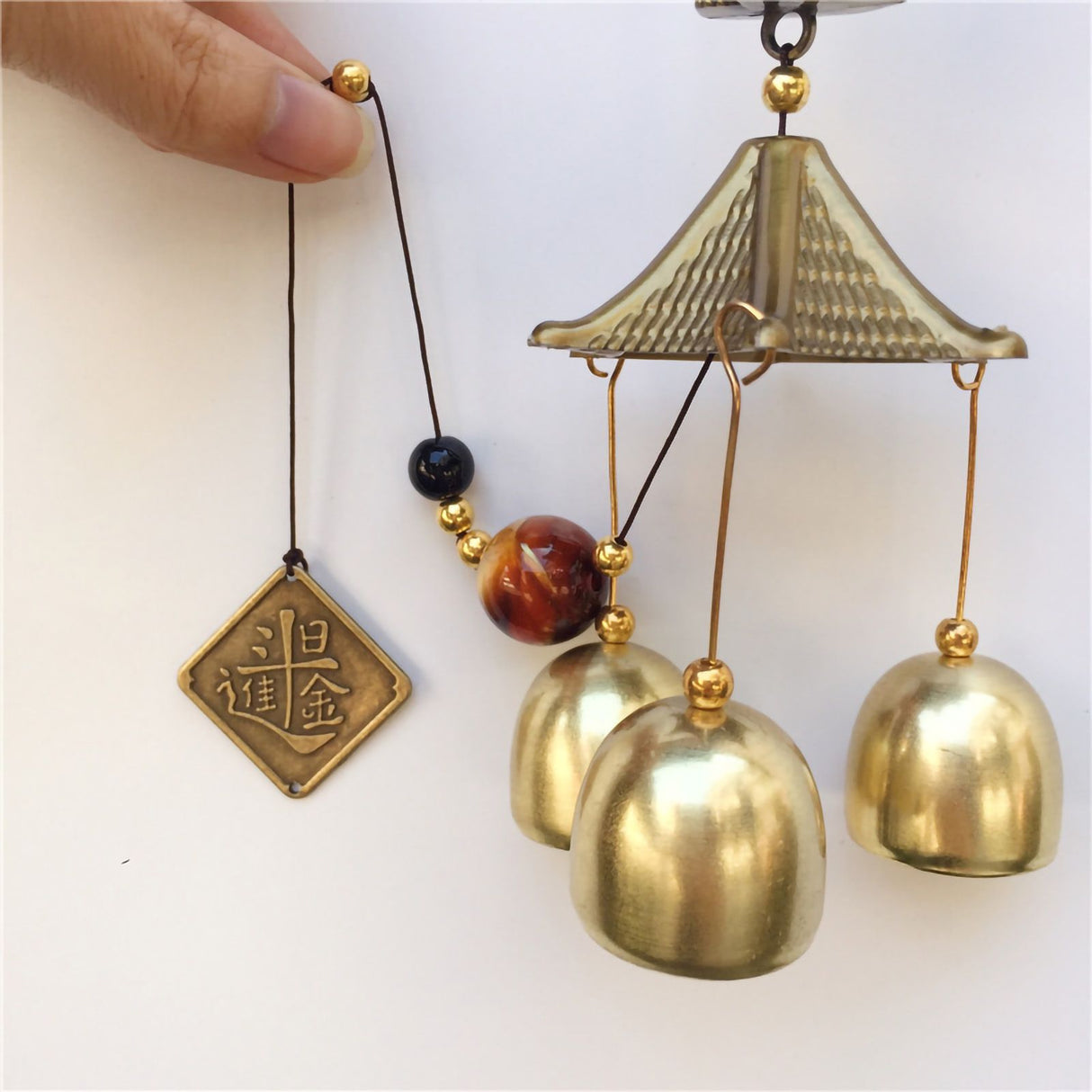 Metal Hanging Wind Chimes Soft Voice Peace Symbolism Golden Wind Chimes for Door Decorative Ornaments