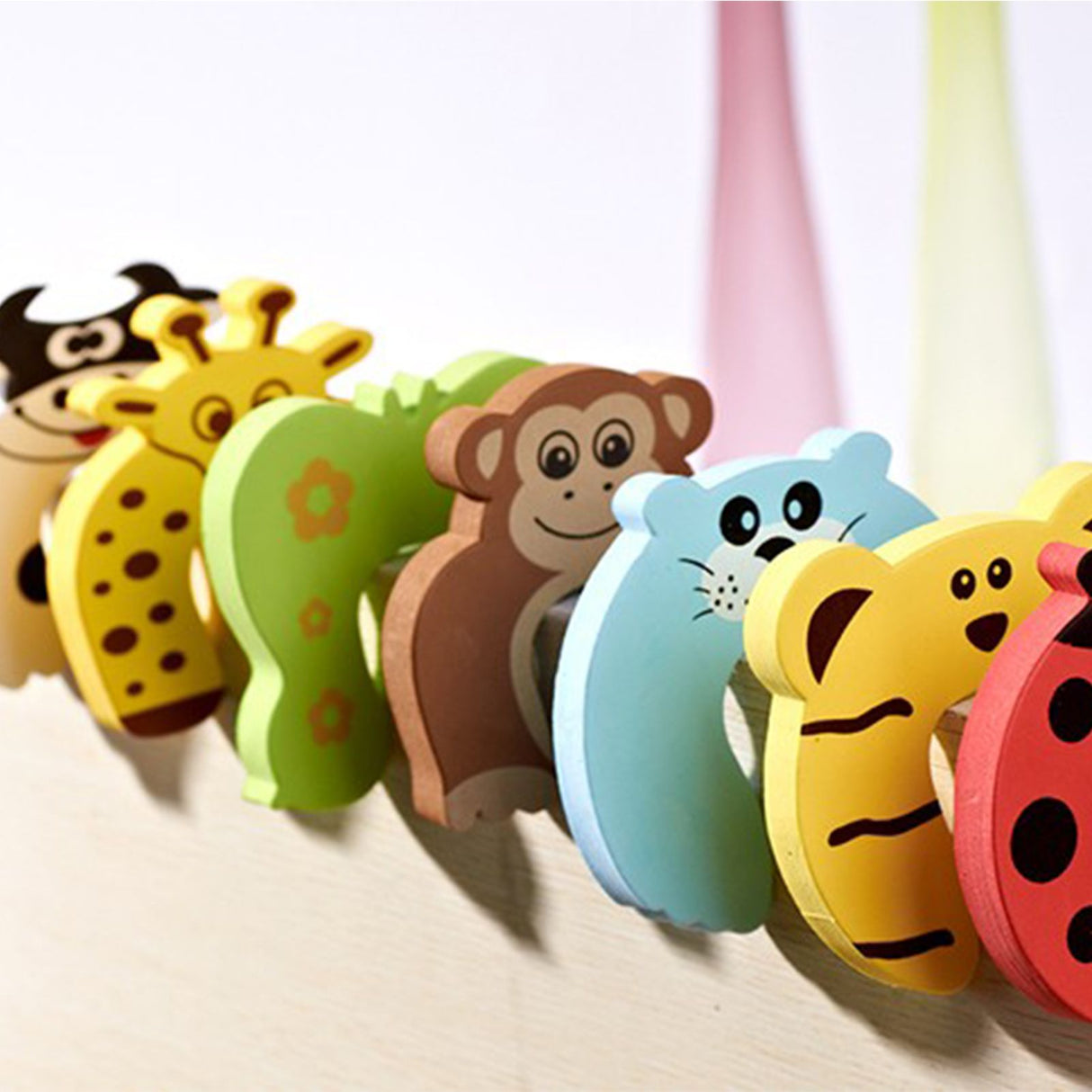 Door Pinch Guard High Elasticity Cute Prevent Pinching Easy to Install Baby Door Stopper for BabiesPattern Color Random Delivery