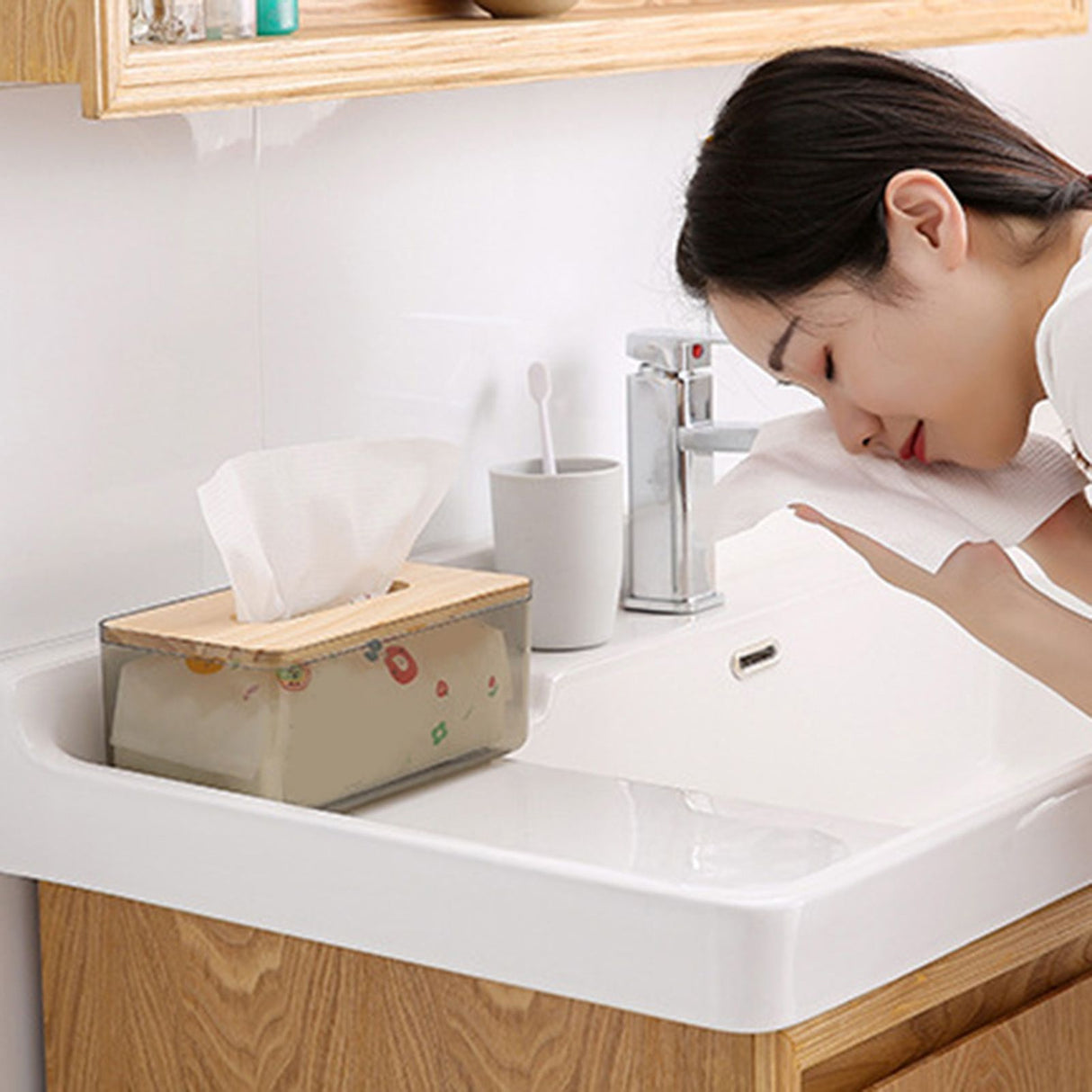 Tissue Box Holder Transparent Box Wear Resistant PP Compressed Wood Napkin Box with Nonslip Bottom for Home Living Roomblack Small