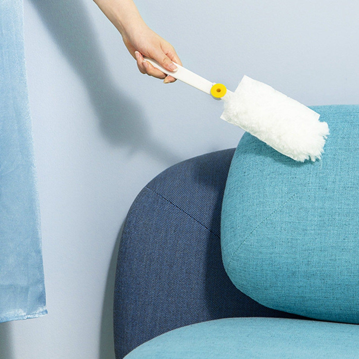 Hand Duster Electrostatic Adsorption Washable Replaceable Cleaning Fibers Telescopic Duster for Floor Desk CleaningFlat White