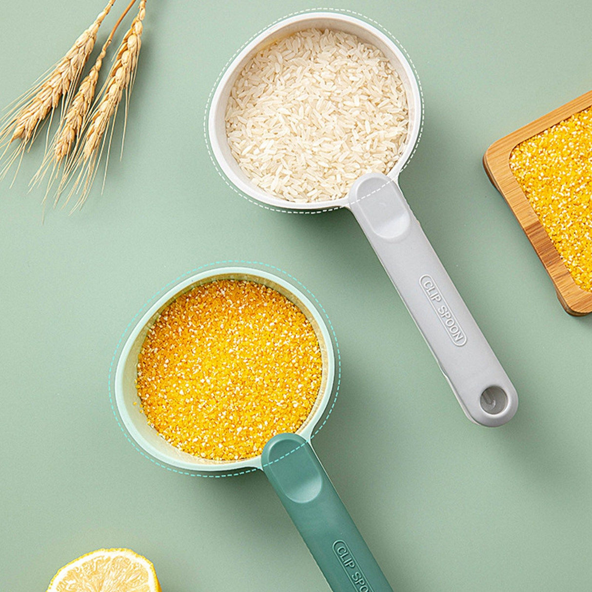 Kitchen Scoops High Capacity Multifunctional Flour Spoon for Cooking Serving Flour Rice BeansGreyish White
