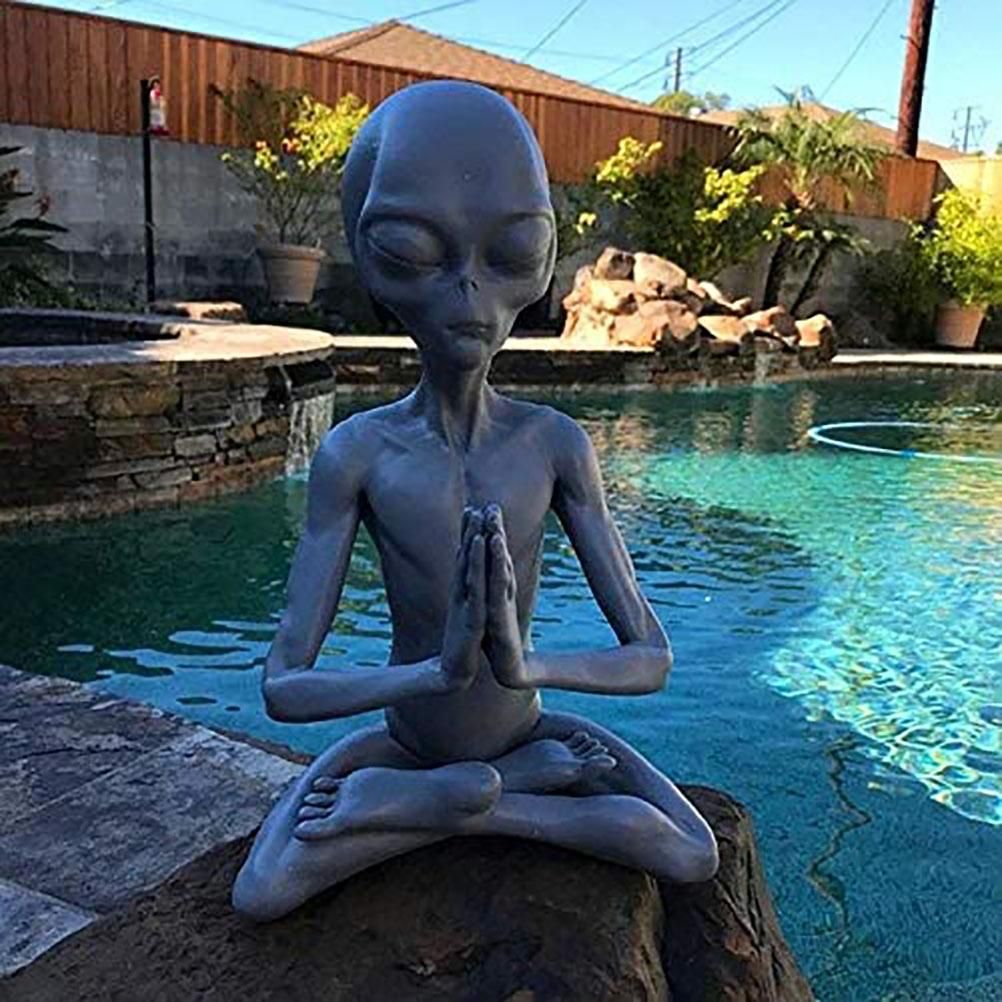Garden Art Sculpture Meditating Statue Extraterrestrial Figurines for Indoor Outdoor Home Office Garden Lawn Decor