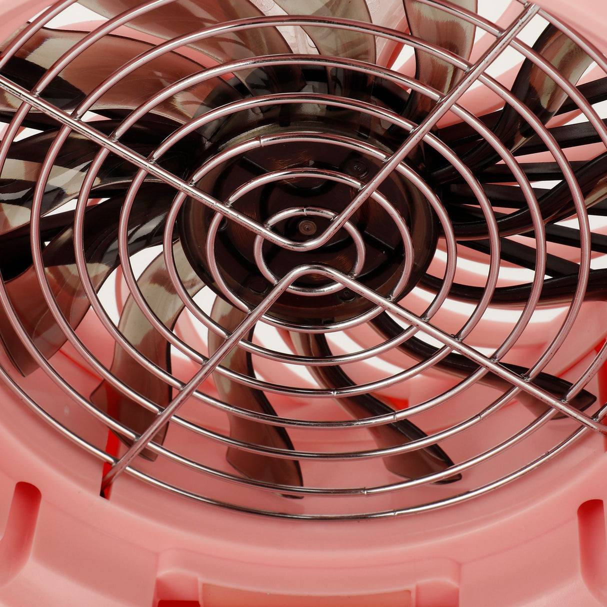 Cute Desktop Mini Fan Portable Humidifying Mist Spray Fan for Home Office SuppliesPink Pig