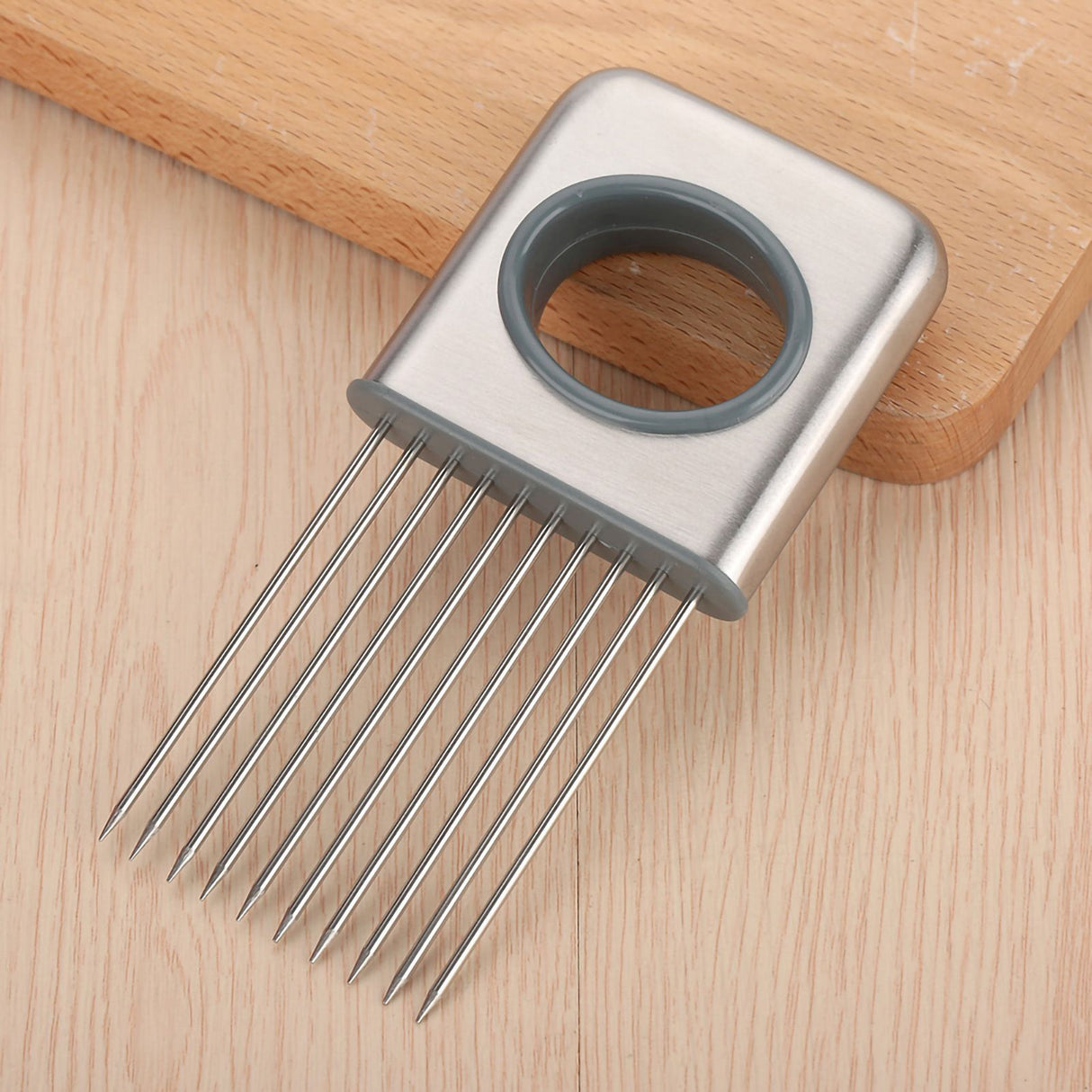 Stainless Steel Onion Holder Fruits Veg Meat Cutter Slicer Peeler Chopper with 10 Prongs