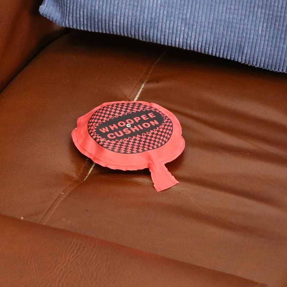1Pcs Creative Whoopee Cushion Jokes Gags Pranks Noise Maker Trick Funny Fools Day Toy Fart Pad