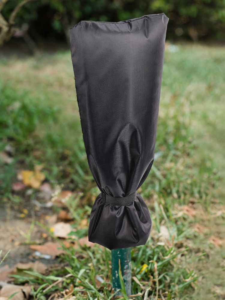 Outdoor Faucet Cover Oxford Cloth Freeze Protection Reusable Garden Faucet Socks for Winter Cold Weather Black