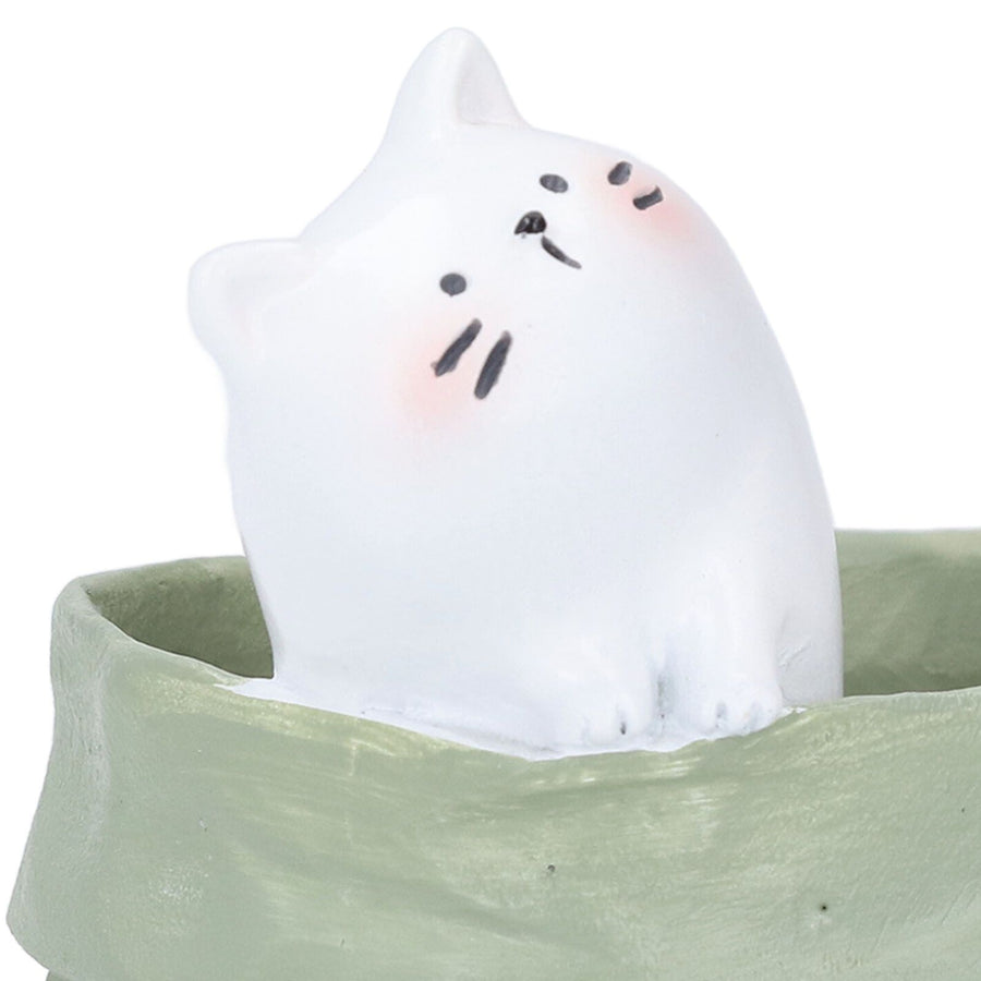 Pen Pencil Holder Desktop Ornament Resin Cute Animal in Grocery Bag Small Succulent Planter for Bedroom Office Decor Housewarming Gift Cat