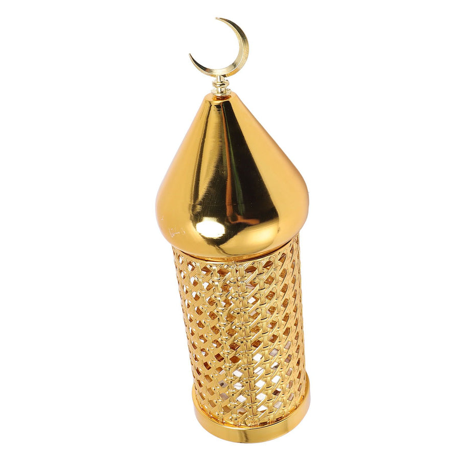 Gold Wind Lamp Handmade Retro Hollow Wind Lamp Iron Lantern for Wedding Party Decoration M