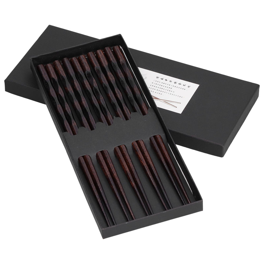 5Pairs Chopsticks Simple Reusable Wooden Pointed Chopsticks Natural Environmentally Friendly Tableware