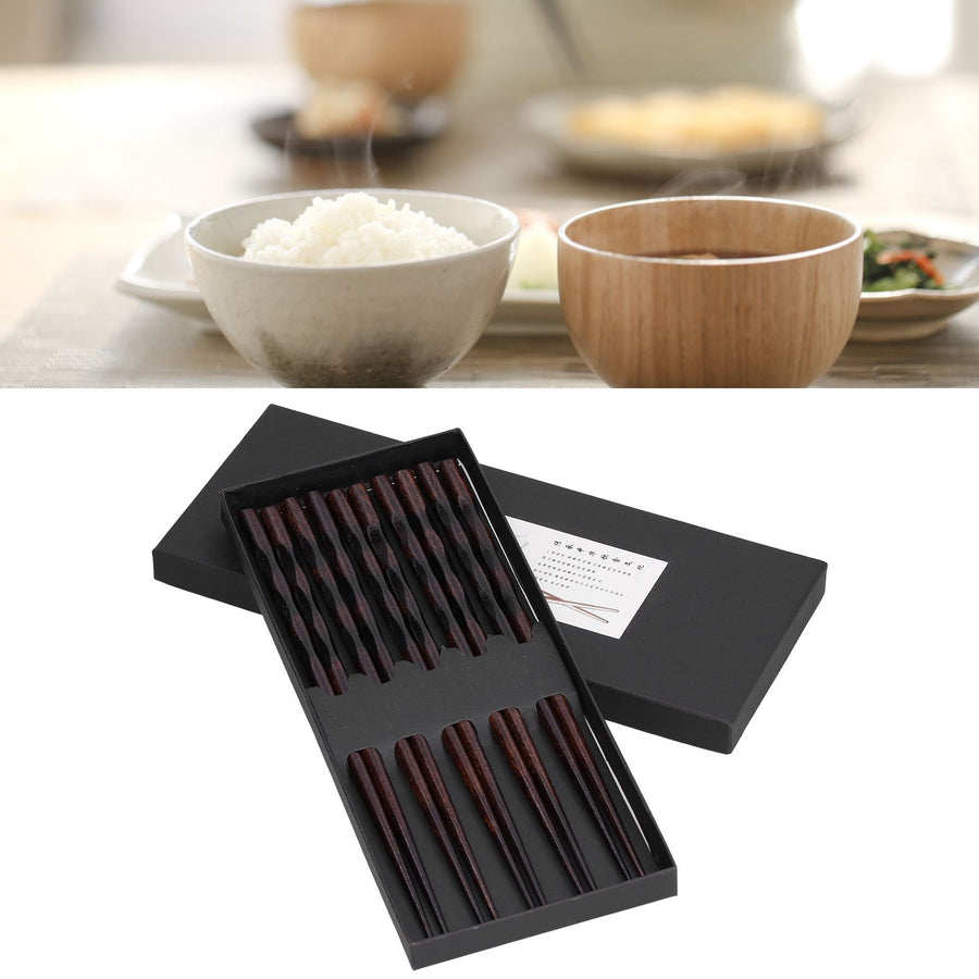 5Pairs Chopsticks Simple Reusable Wooden Pointed Chopsticks Natural Environmentally Friendly Tableware