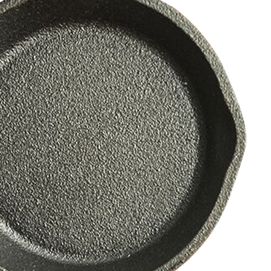 Small Frying Pan Cast Iron Handle Desing Nonstick Mini Sizzling Plate Egg Pan for Home Small Size 10cm Handle
