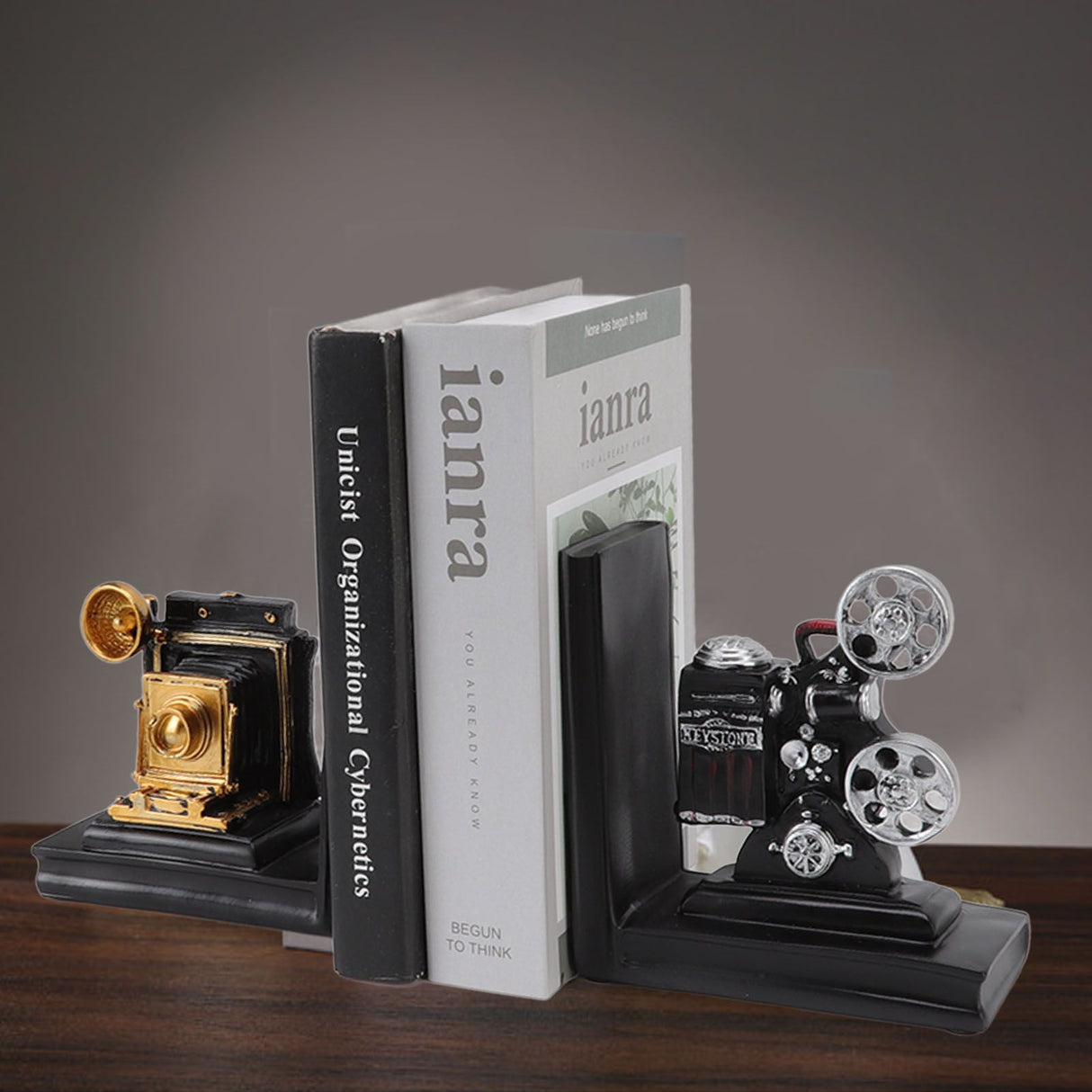 One Pair Shelf Book Ends Movie Projector Designed Resin Bookend Decoration for Study Home Office