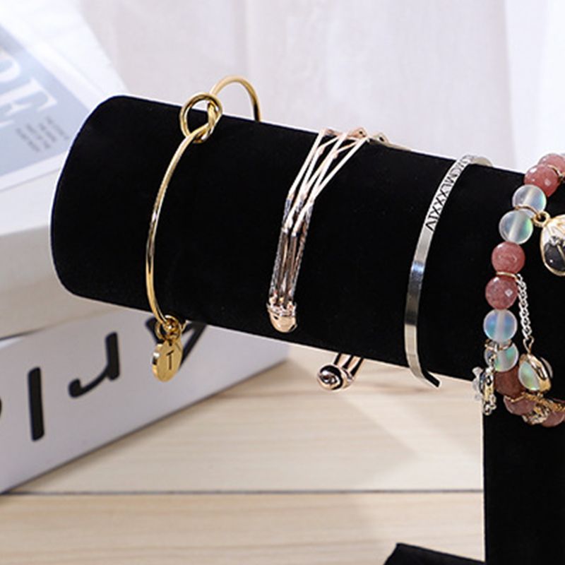 Jewelry Display Stand Simple Fashionable Bracelet Scrunchies Holder for Home Jewelry Store Showcase Black Single Row