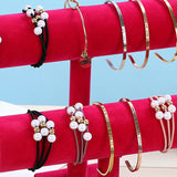 Jewelry Display Stand Simple Fashionable Bracelet Scrunchies Holder for Home Jewelry Store Showcase Rose Red Double Row
