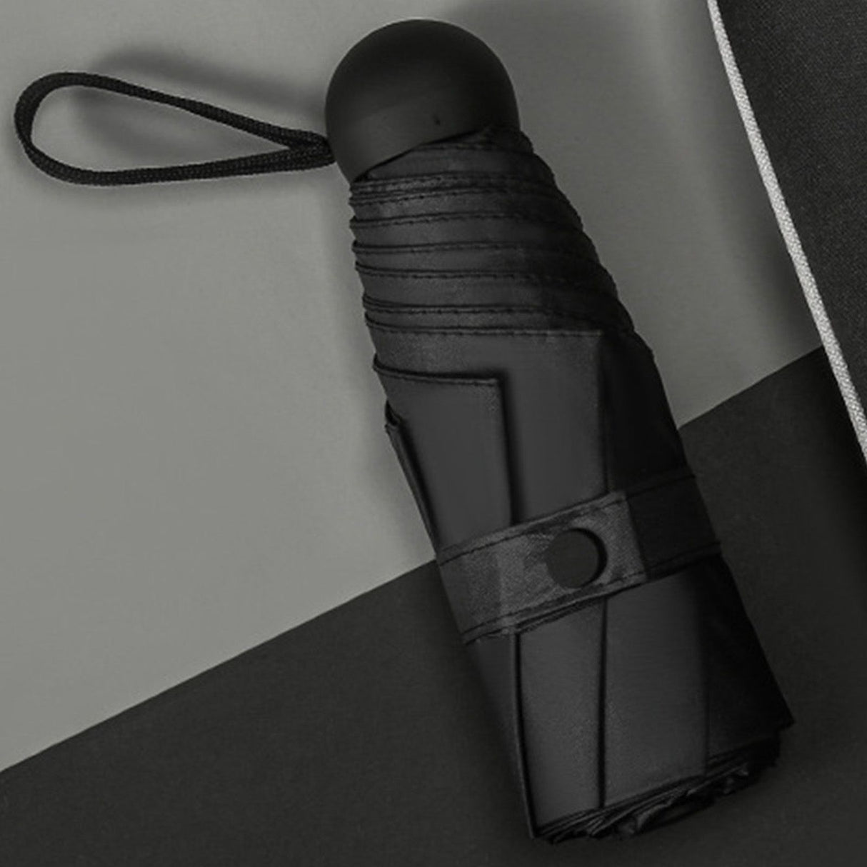 Capsule Umbrella Mini Pocket UV Resistant 2 Use 5 Section 8 Edged Outdoor Accessories Black